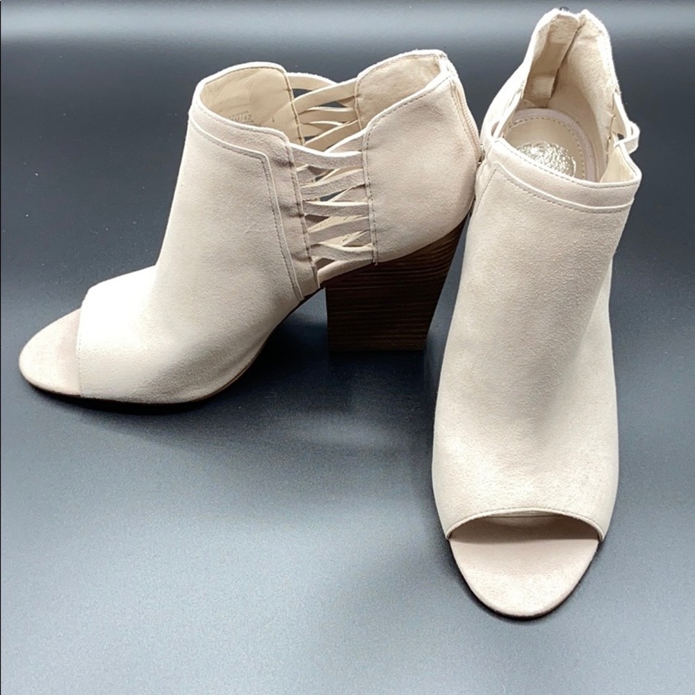 VINCE CAMUTO KASSA BOOTI! NIB - SIZE 10!